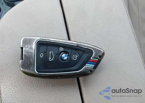 2019 BMW 540I xDrive z USA, uszkodzony, nr VIN WBAJE7C57KWW18242